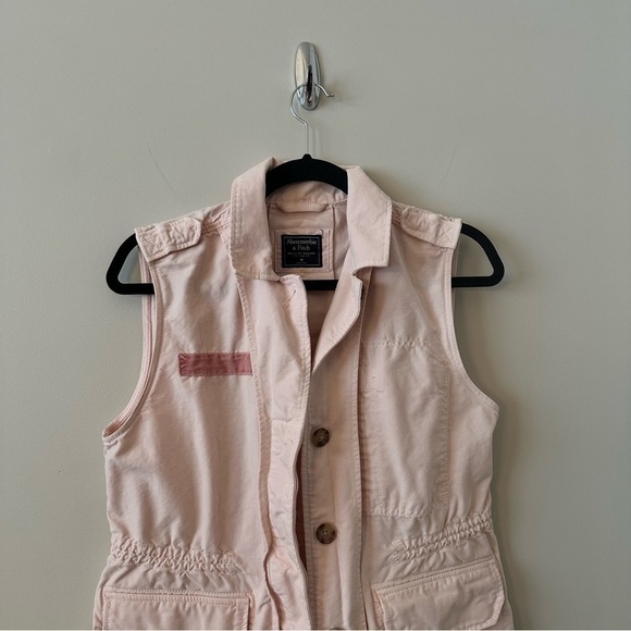 Abercrombie & Fitch- Dusty Rose Utility Sleeveless Vest (Size: Medium) - Picture 5 of 9